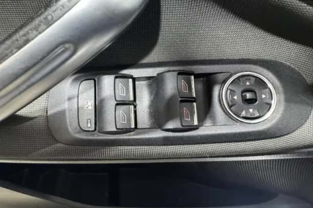 Ford S-Max (2007) thumbnail 20