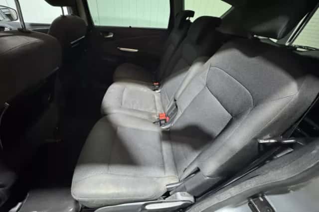 Ford S-Max (2007) thumbnail 21