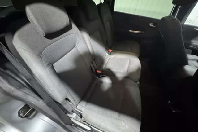 Ford S-Max (2007) thumbnail 22