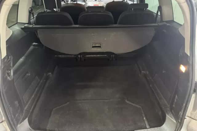 Ford S-Max (2007) thumbnail 9