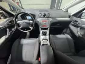 Ford S-Max (2007) thumbnail 10