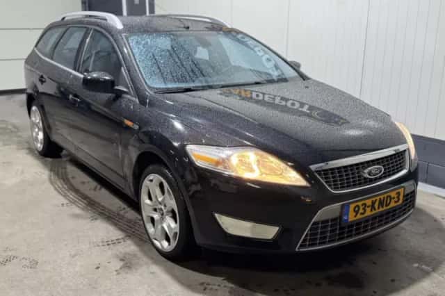 Ford Mondeo (2010) thumbnail 3