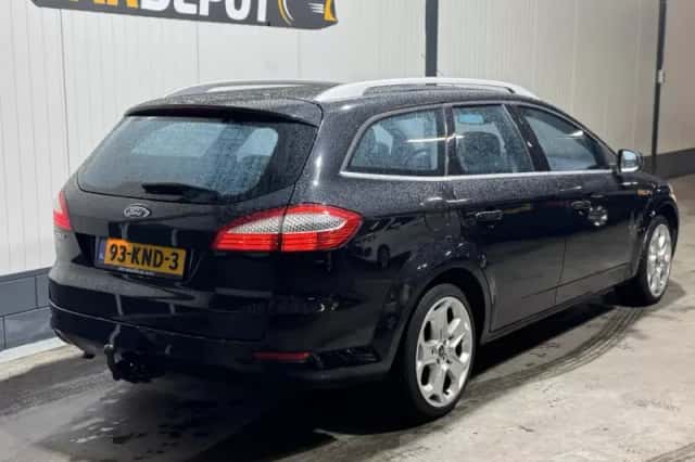 Ford Mondeo (2010) thumbnail 5