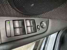 BMW 3-Serie (2011) thumbnail 25