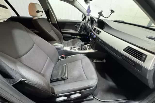 BMW 3-Serie (2011) thumbnail 27
