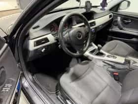 BMW 3-Serie (2011) thumbnail 9