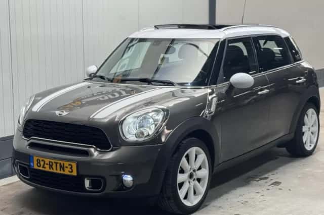 MINI Countryman (2011) thumbnail 1