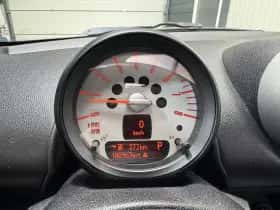 MINI Countryman (2011) thumbnail 14