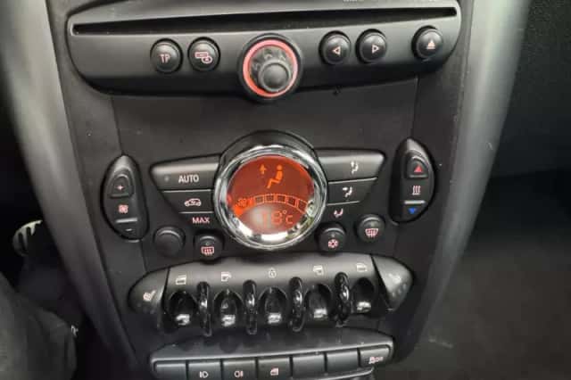 MINI Countryman (2011) thumbnail 15