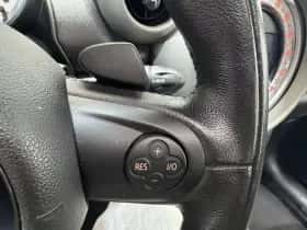MINI Countryman (2011) thumbnail 16