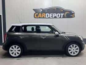 MINI Countryman (2011) thumbnail 4
