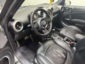 MINI Countryman (2011) thumbnail 9
