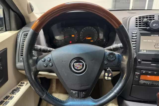 Cadillac CTS (2004) thumbnail 15