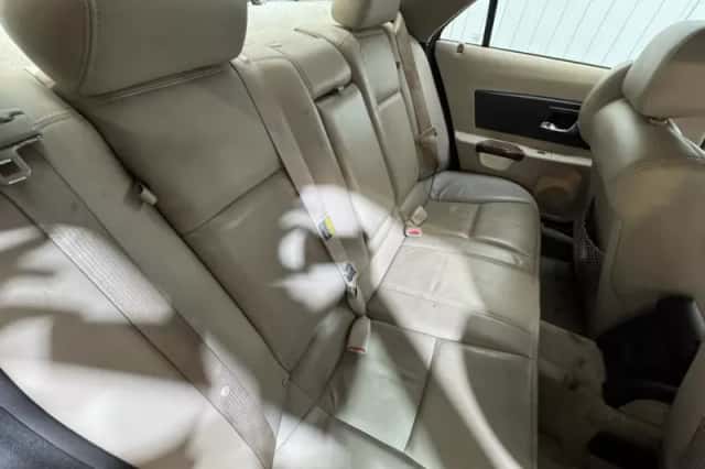 Cadillac CTS (2004) thumbnail 23