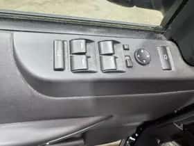 Land Rover Range Rover (2009) thumbnail 25