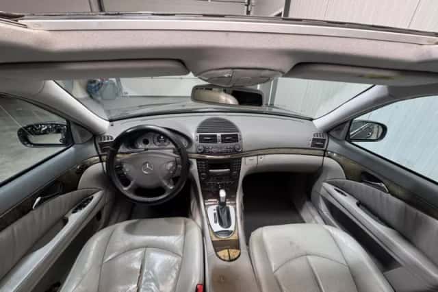 Mercedes-Benz E-Klasse (2003) thumbnail 11