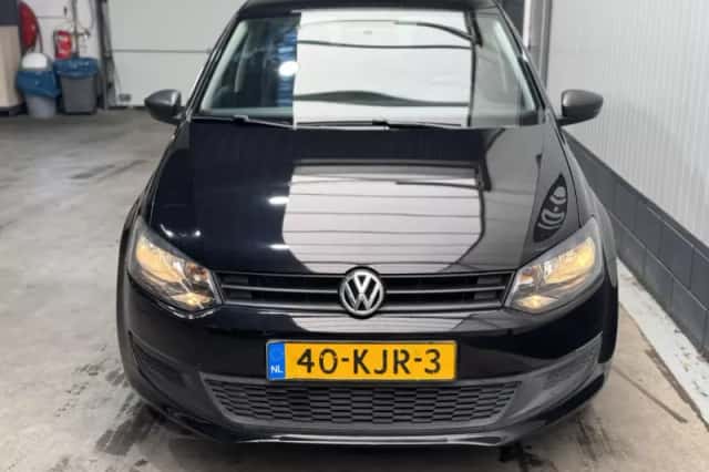 Volkswagen Polo (2009) thumbnail 2