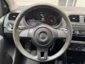 Volkswagen Polo (2009) thumbnail 12