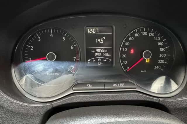 Volkswagen Polo (2009) thumbnail 13