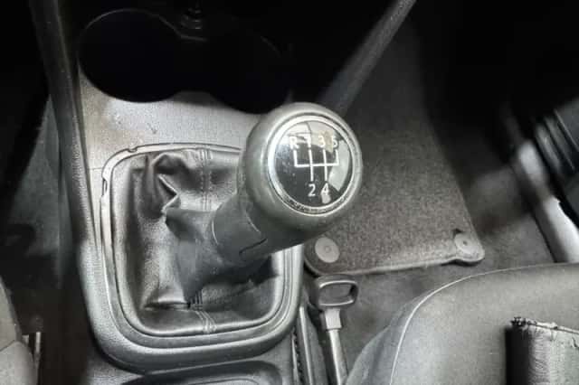 Volkswagen Polo (2009) thumbnail 20