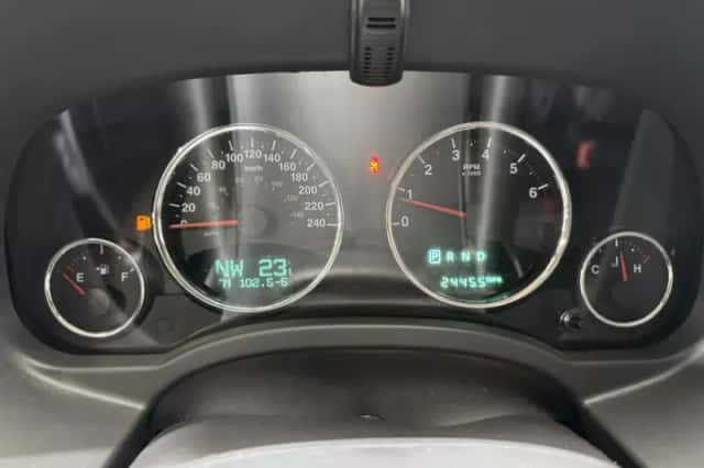Jeep Compass (2012) thumbnail 14