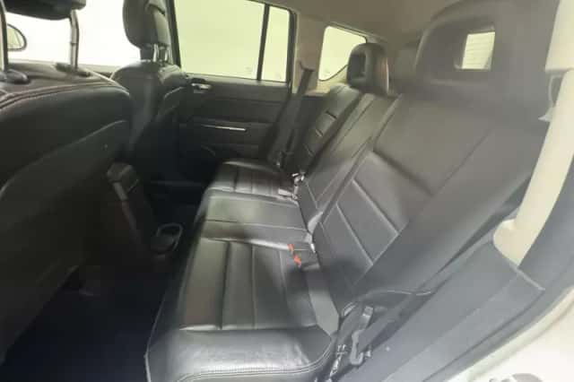 Jeep Compass (2012) thumbnail 20