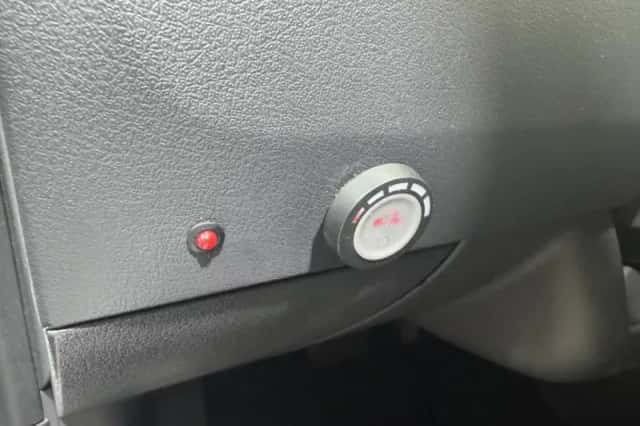 Jeep Compass (2012) thumbnail 22