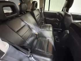 Jeep Compass thumbnail 24