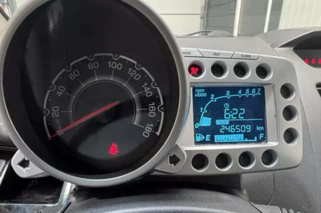Chevrolet Spark (2012) thumbnail 13