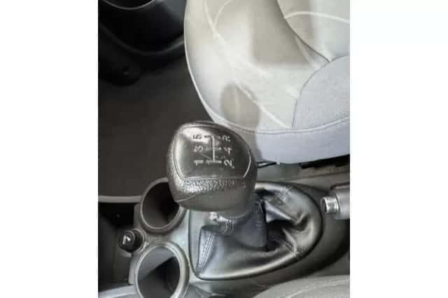 Chevrolet Spark (2012) thumbnail 17