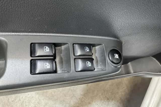Chevrolet Spark (2012) thumbnail 20