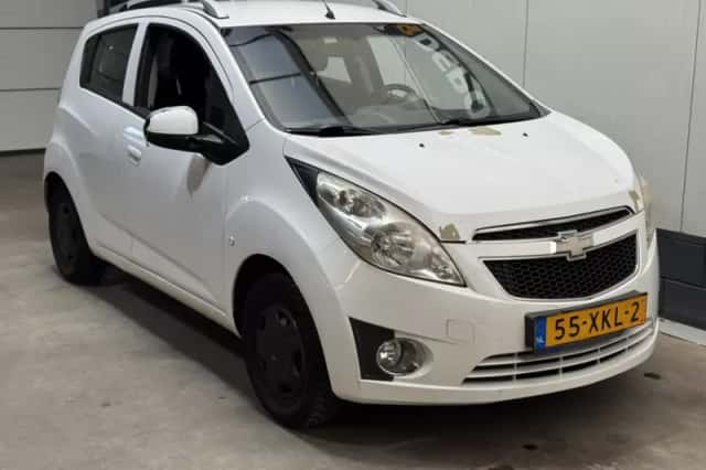 Chevrolet Spark (2012) thumbnail 3