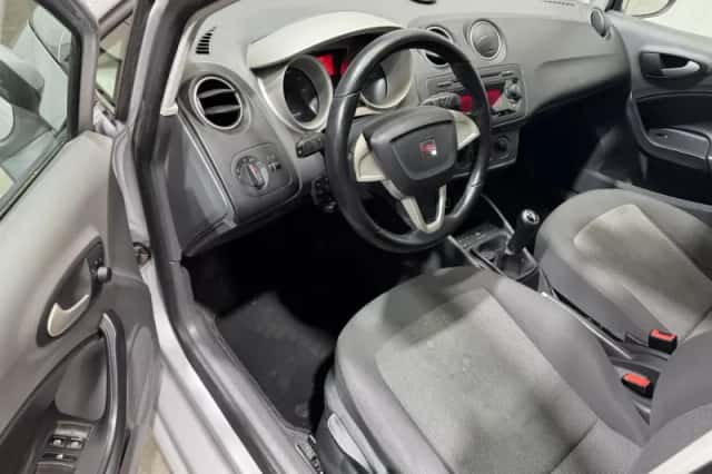 SEAT Ibiza (2011) thumbnail 11