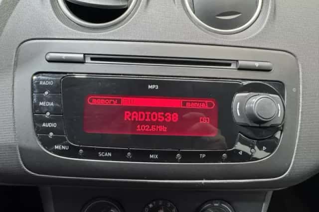 SEAT Ibiza (2011) thumbnail 15