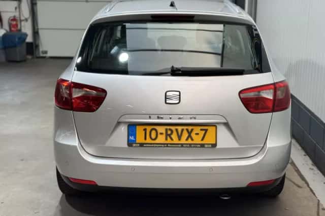 SEAT Ibiza (2011) thumbnail 6