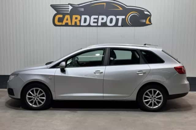 SEAT Ibiza (2011) thumbnail 8