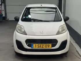 Peugeot 107 (2013) thumbnail 2