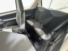 Peugeot 107 (2013) thumbnail 17