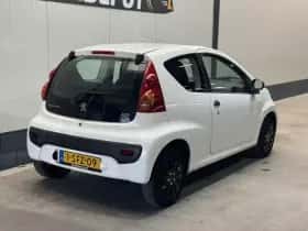 Peugeot 107 (2013) thumbnail 5