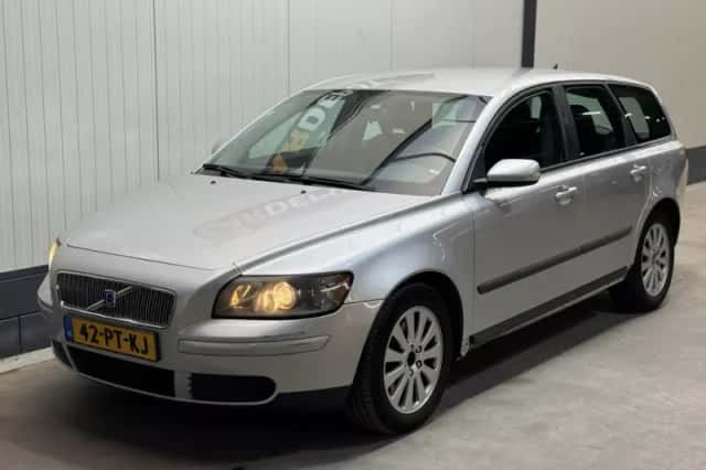 Volvo V50 (2004)