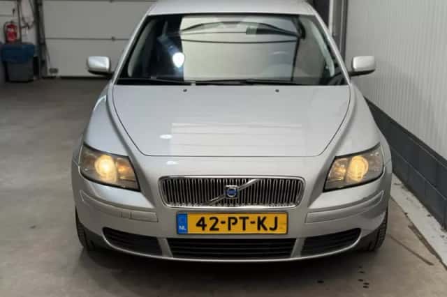 Volvo V50 (2004) thumbnail 2