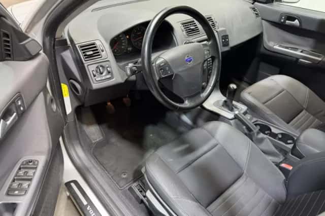 Volvo V50 (2004) thumbnail 11
