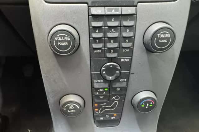 Volvo V50 (2004) thumbnail 16
