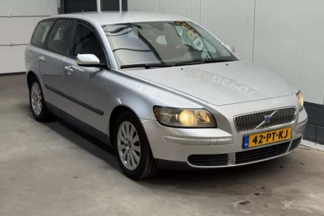 Volvo V50 (2004) thumbnail 3