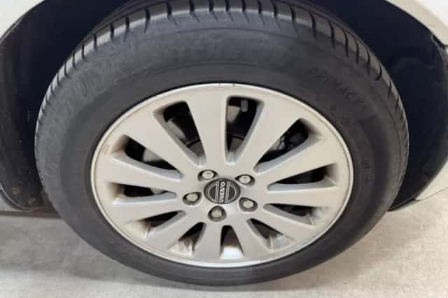 Volvo V50 (2004) thumbnail 25