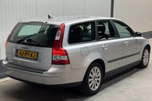 Volvo V50 (2004) thumbnail 5