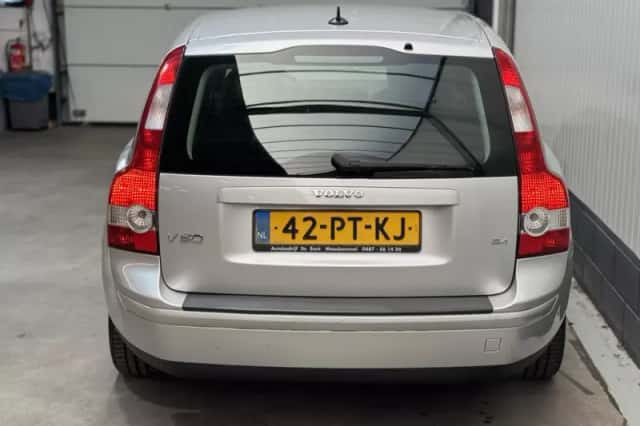 Volvo V50 (2004) thumbnail 6