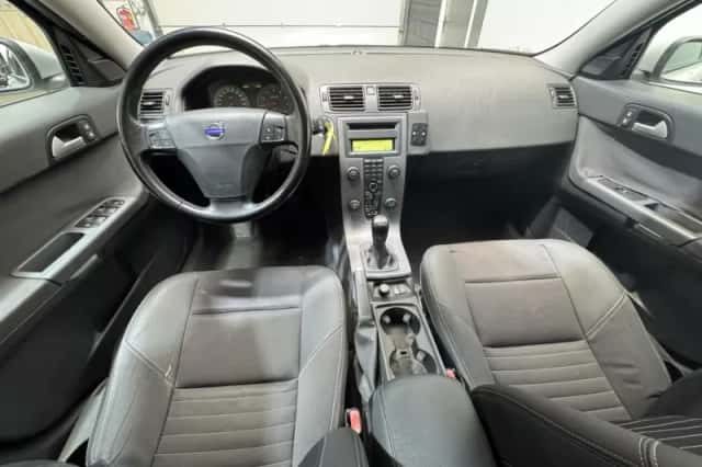 Volvo V50 (2004) thumbnail 10