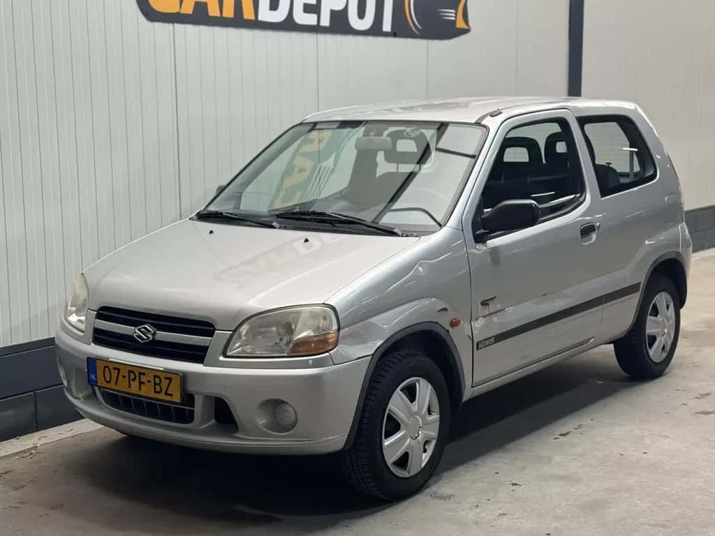 Suzuki Ignis (2004) — foto 1