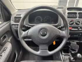 Suzuki Ignis (2004) thumbnail 13